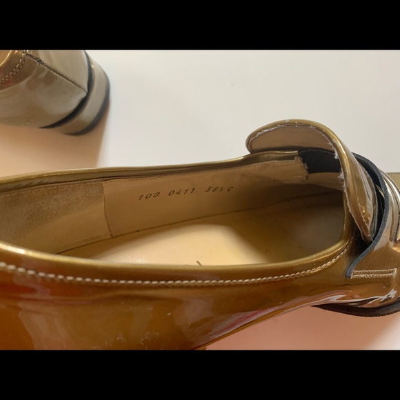 Authentic Vintage Gucci gold patent leather loafers 38.5C - Picture 10 of 16